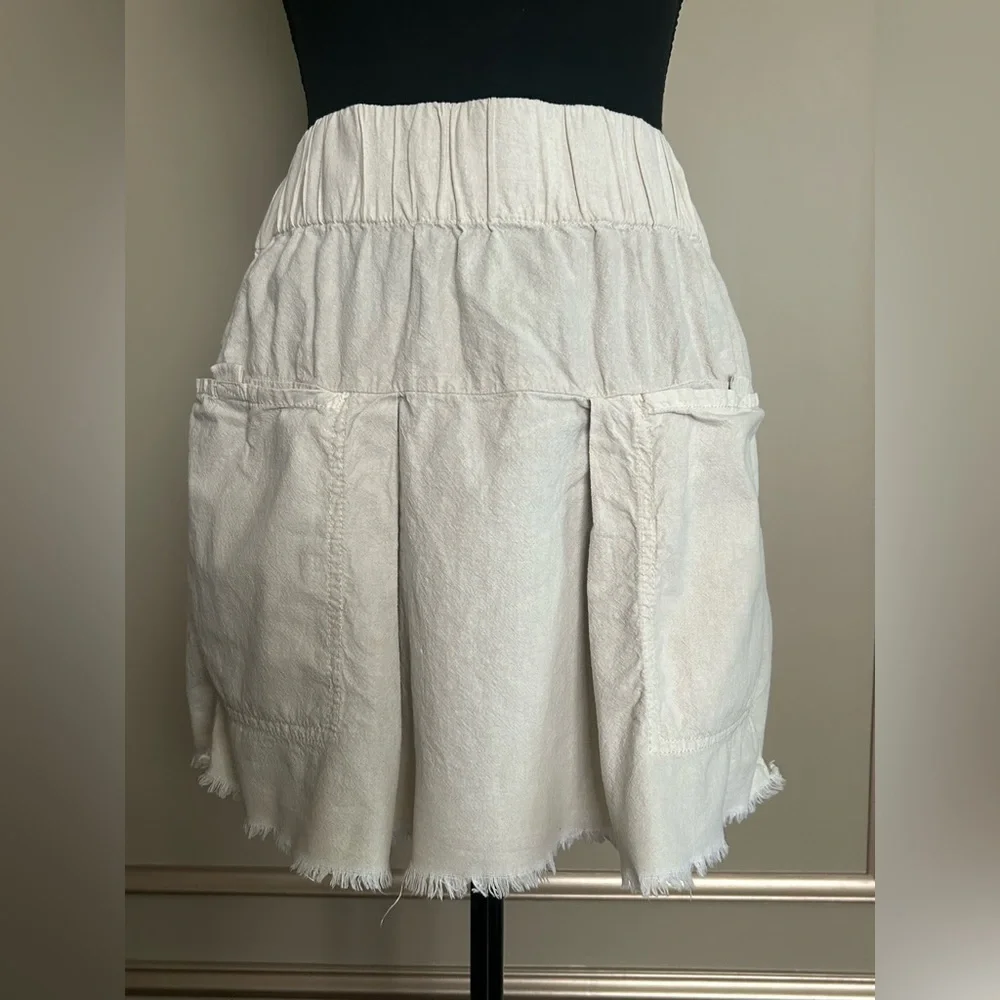 Free People Ivory Linen Blend Frayed Hem Pull On Mini Skirt Women’s XS